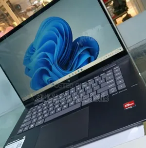 New Laptop HP Envy X360 8GB AMD Ryzen 5 SSD 512GB