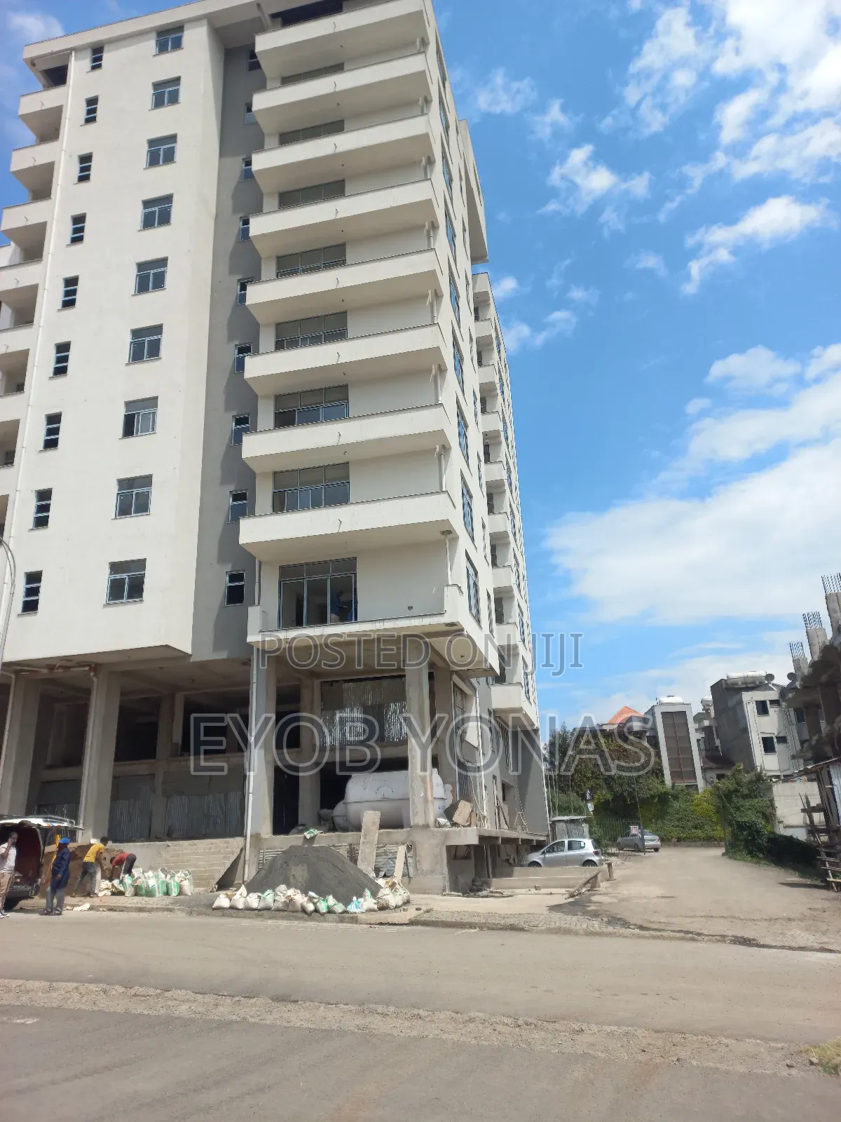 3bdrm Apartment in Mrg Real Estate, Bole for sale