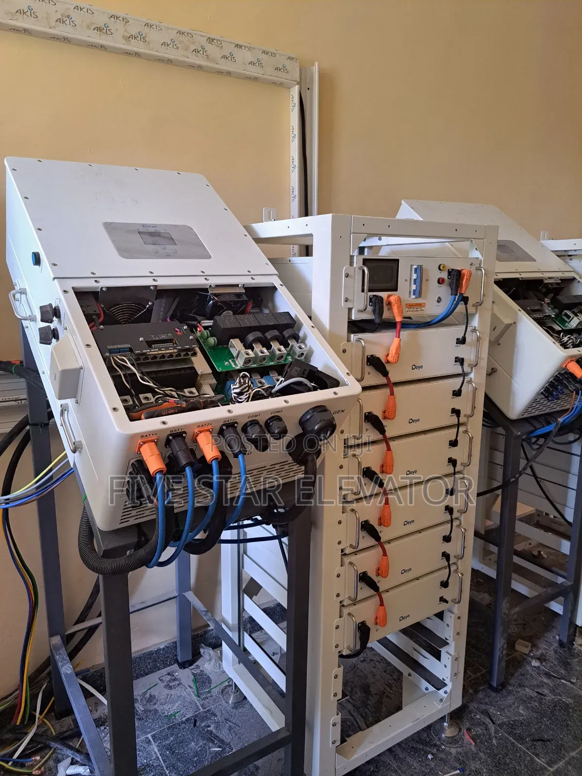 Hybrid Inverter and Lithium Ion Battery and Solar Panel