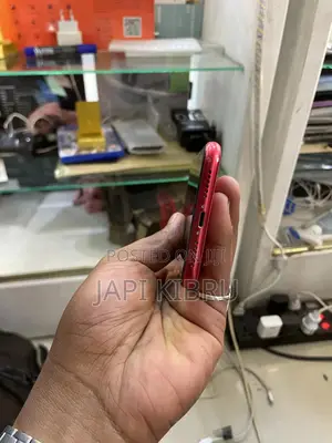 Apple iPhone 11 64 GB Red