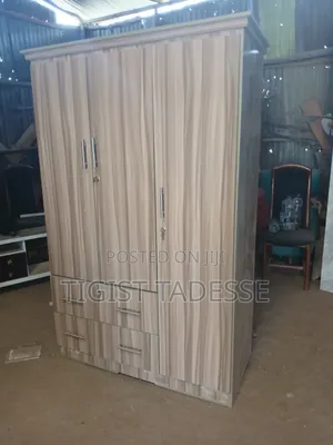 Photo - Laminate Closet 120cm
