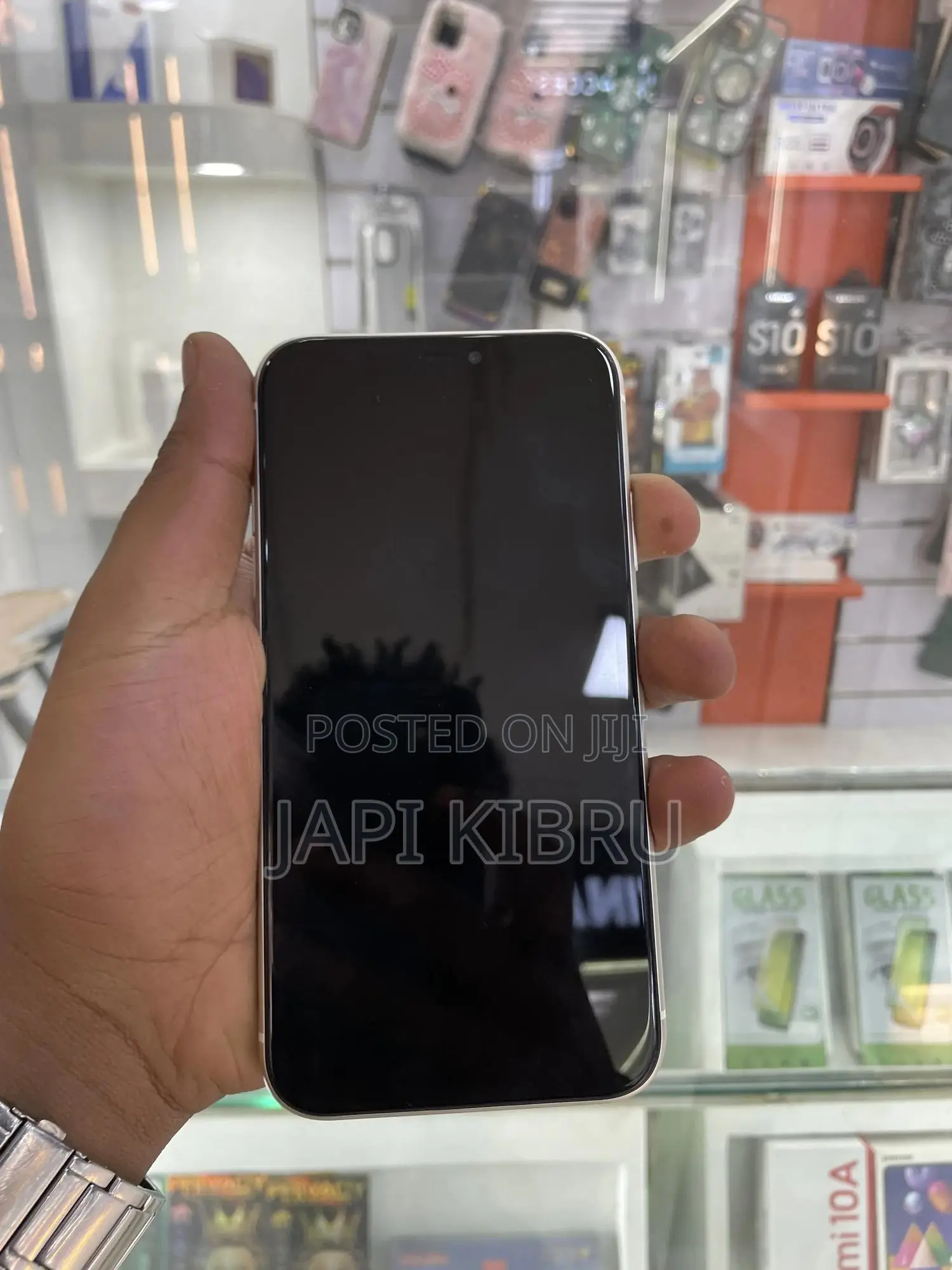 New Apple iPhone 11 128 GB White