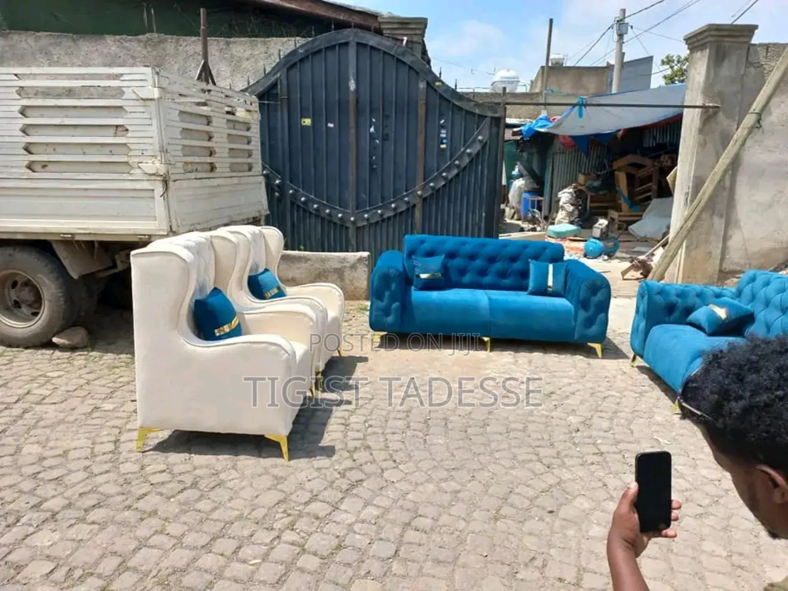 Sofa 7ሰው የሚያስቀምጥ ፅድት ብሎ የተሠራ