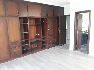 6bdrm House in Nifas Silk-Lafto for rent