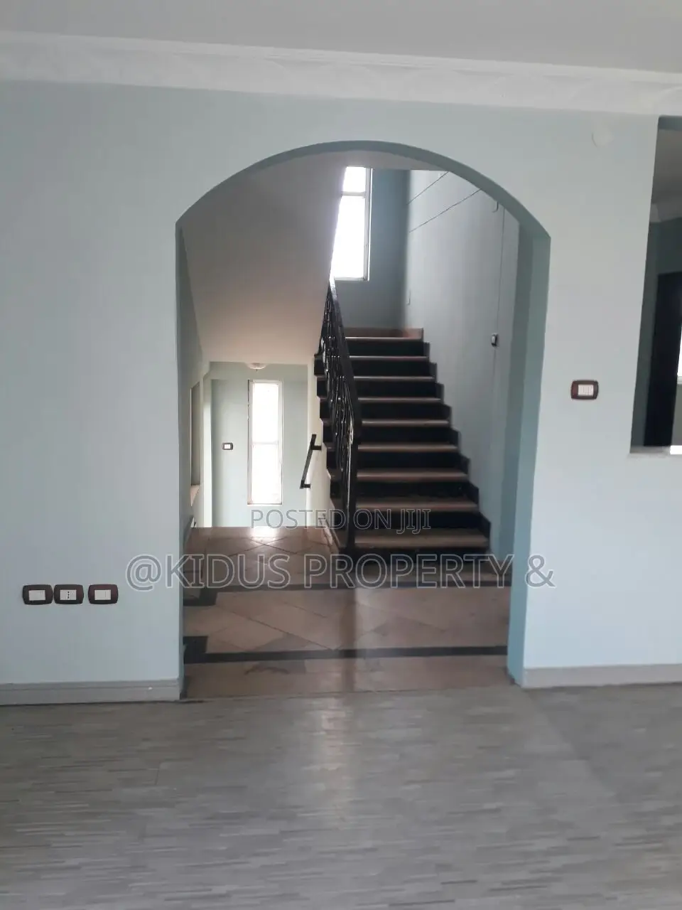6bdrm House in Nifas Silk-Lafto for rent