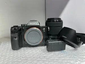 Sony Alpha A7iii 28-70mm Kit Lens