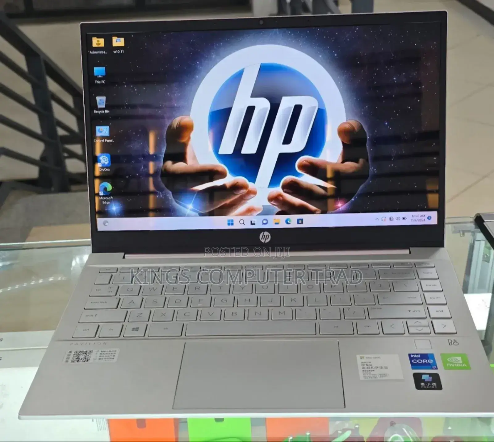 New Laptop HP Pavilion 11 16GB Intel Core I7 SSD 512GB