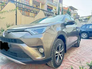 Toyota RAV4 2016 Gray