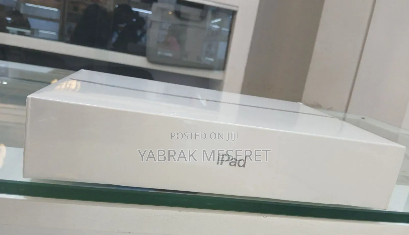 New Apple iPad 10.2 (2021) 256 GB Silver