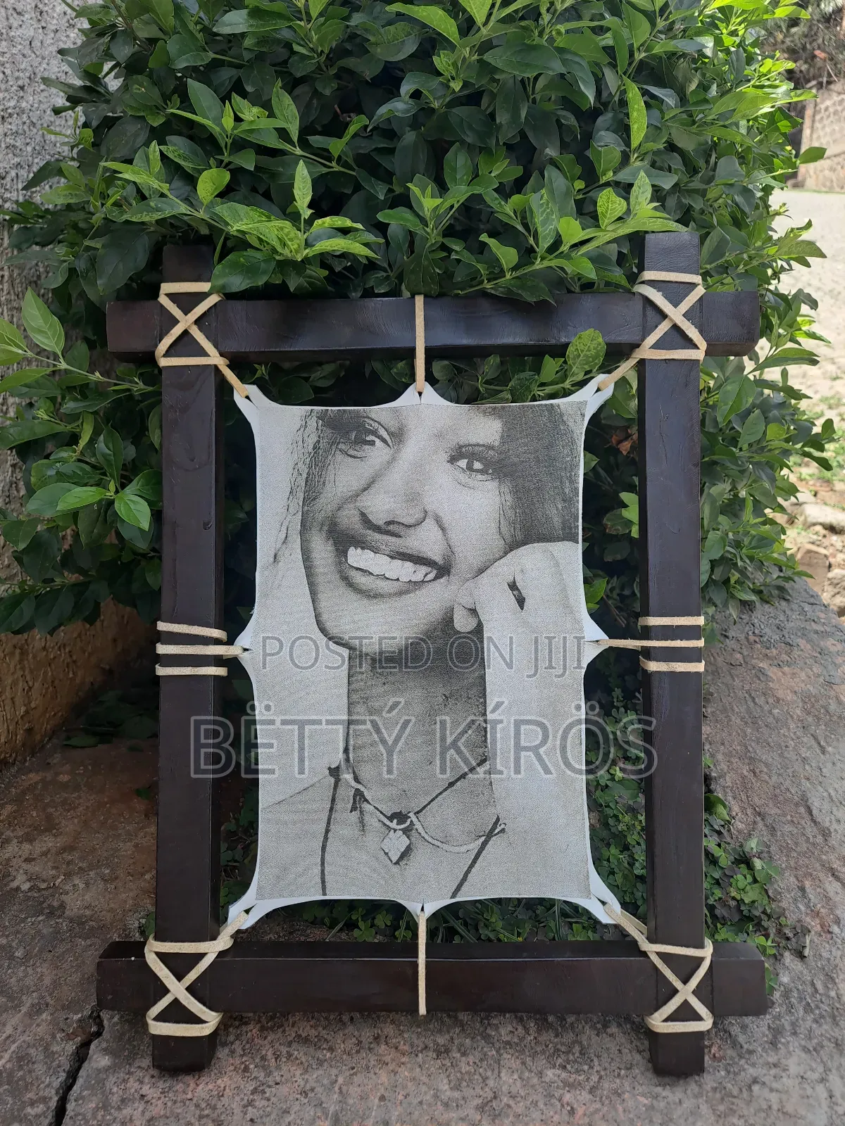 ለስጦታ ማንኛዉንም ፎቶ በተፈጥሮ ቆዳ እና እንጨት ላይ እንሰራሎታለን