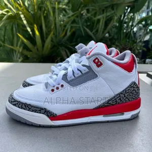Jordan 3 Fire Red
** Master Quality Made in Vietnam