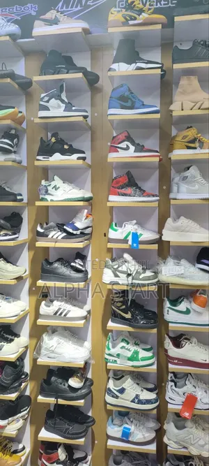 Photo - ማንኝውንም ጫማ ይዘዙ ያላቹበት በነፃ እናደሳለ