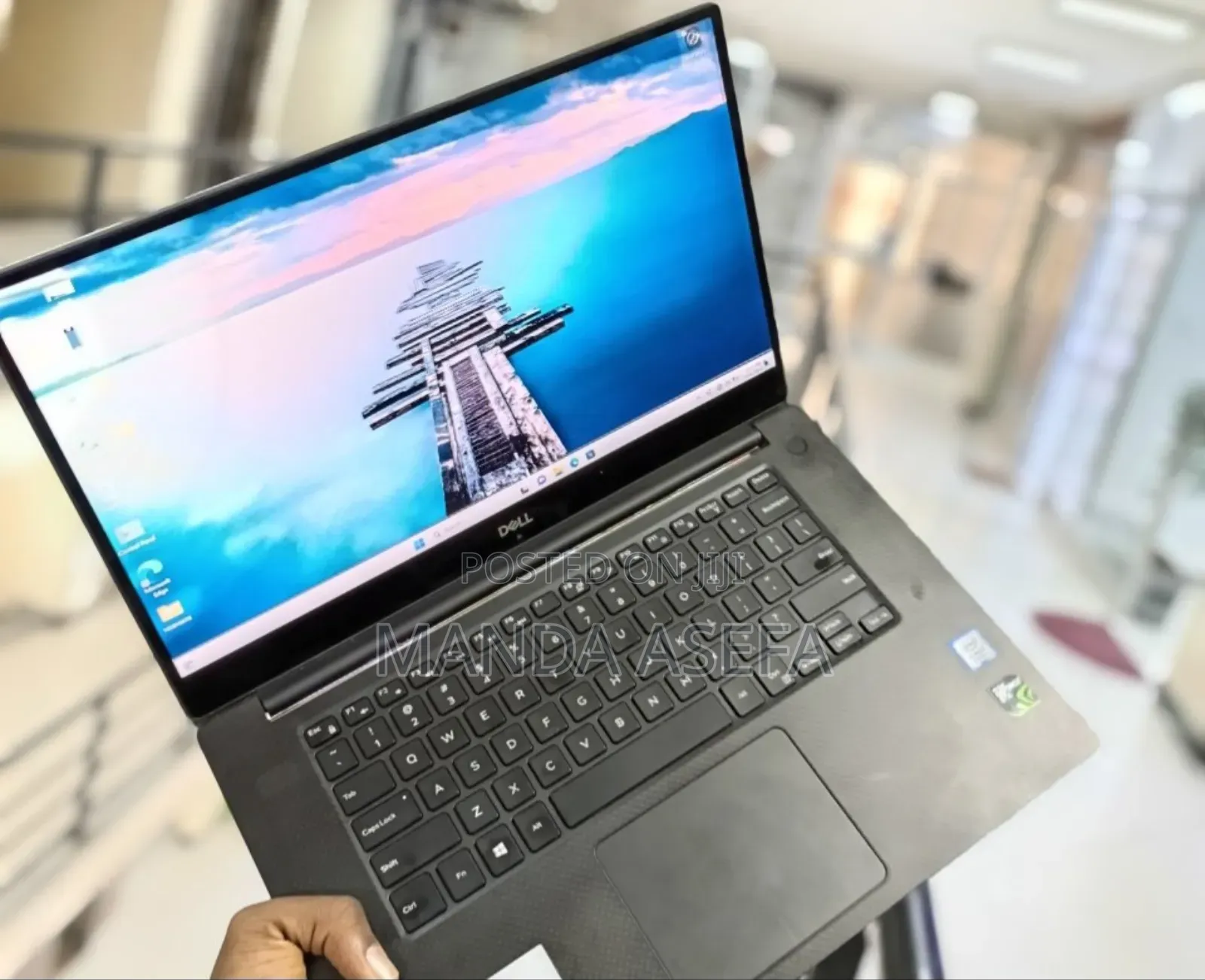 New Laptop Dell XPS 15 16GB Intel Core I7 SSD 512GB