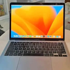New Laptop Apple MacBook Pro M1 8GB AMD Ryzen 7 SSD 256GB