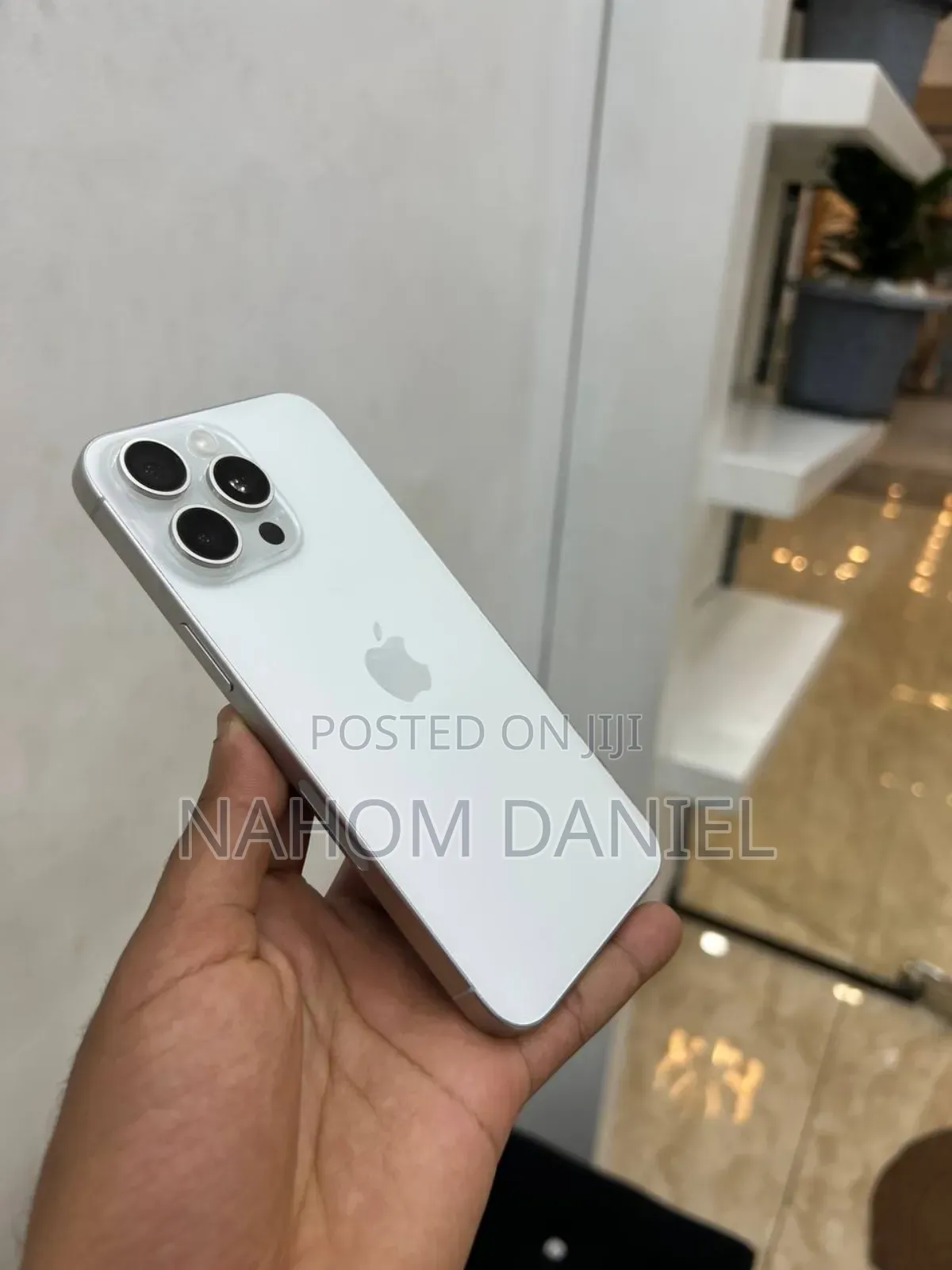 New Apple iPhone 15 Pro Max 1 TB White