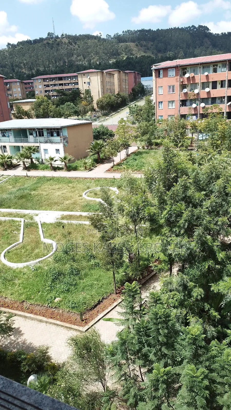 Furnished 3bdrm Condo in አያት መብራት ኃይል ገብርኤል, Yeka for sale