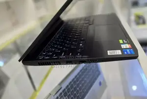 New Laptop Lenovo Ideapad 3 8GB Intel Core I5 HDD+SSD 256GB