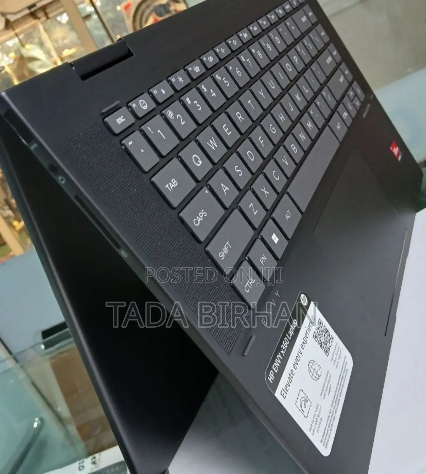 New Laptop HP Envy X360 8GB AMD Ryzen 7 SSD 512GB