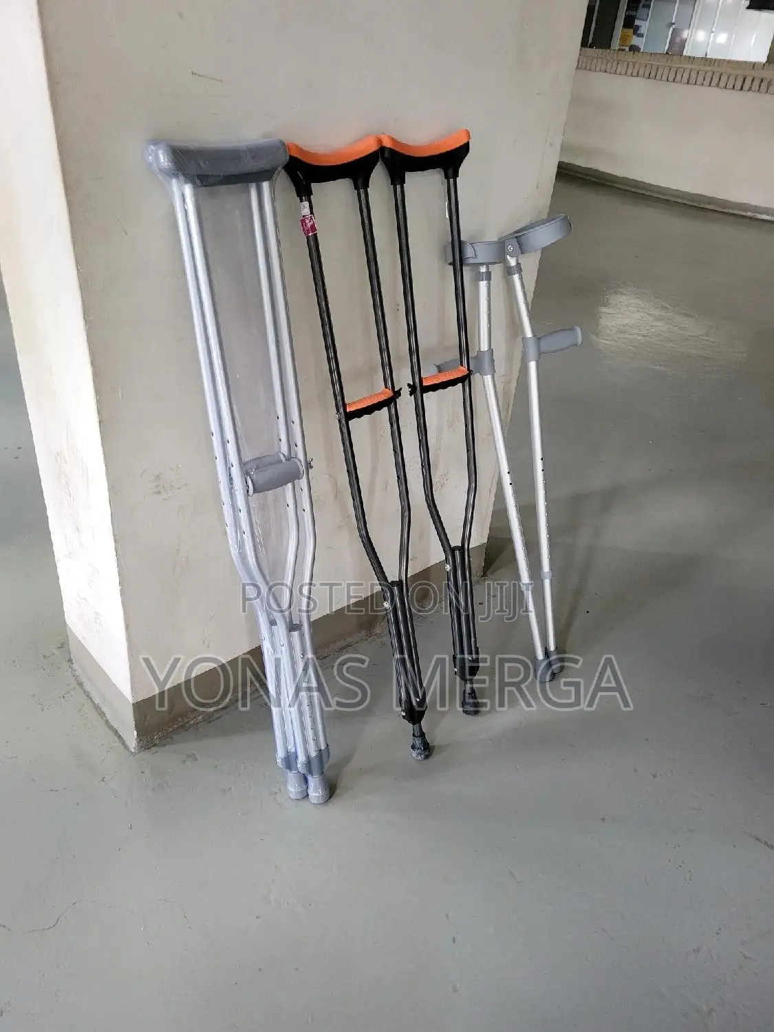 Adult Crutches፭0axillary Crutch Is Built for High-Quality||