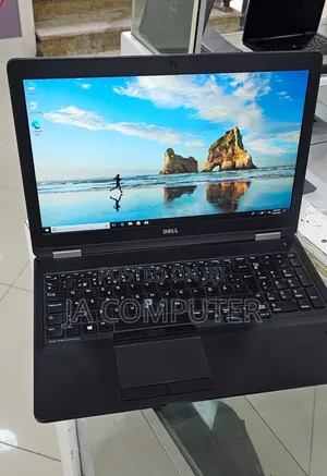 Photo - New Laptop Dell Precision 7710 16GB Intel Core I7 SSD 512GB
