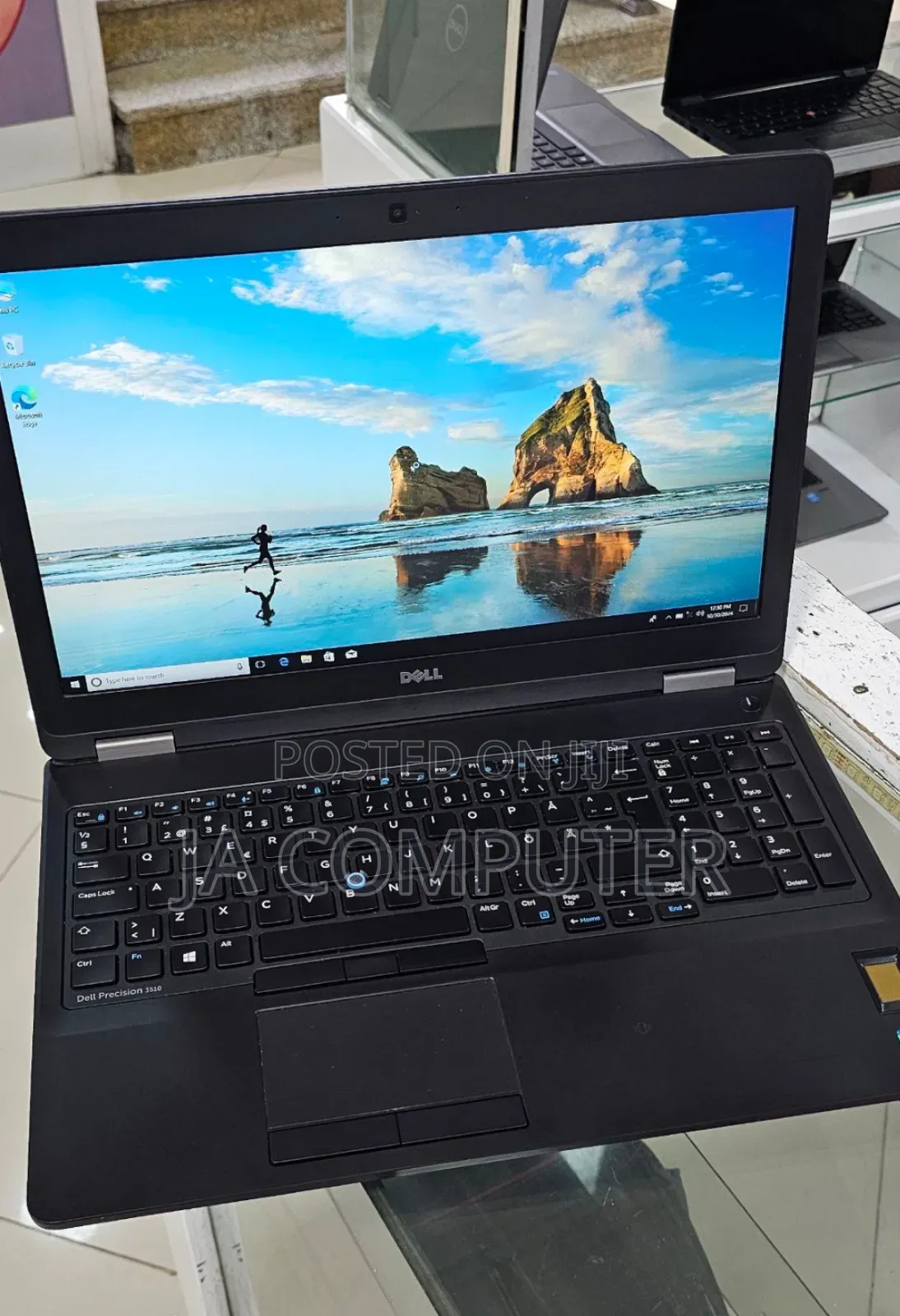 New Laptop Dell Precision 7710 16GB Intel Core I7 SSD 512GB