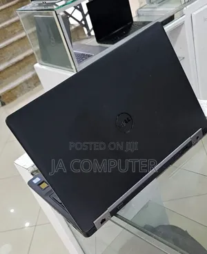 New Laptop Dell Precision 7710 16GB Intel Core I7 SSD 512GB