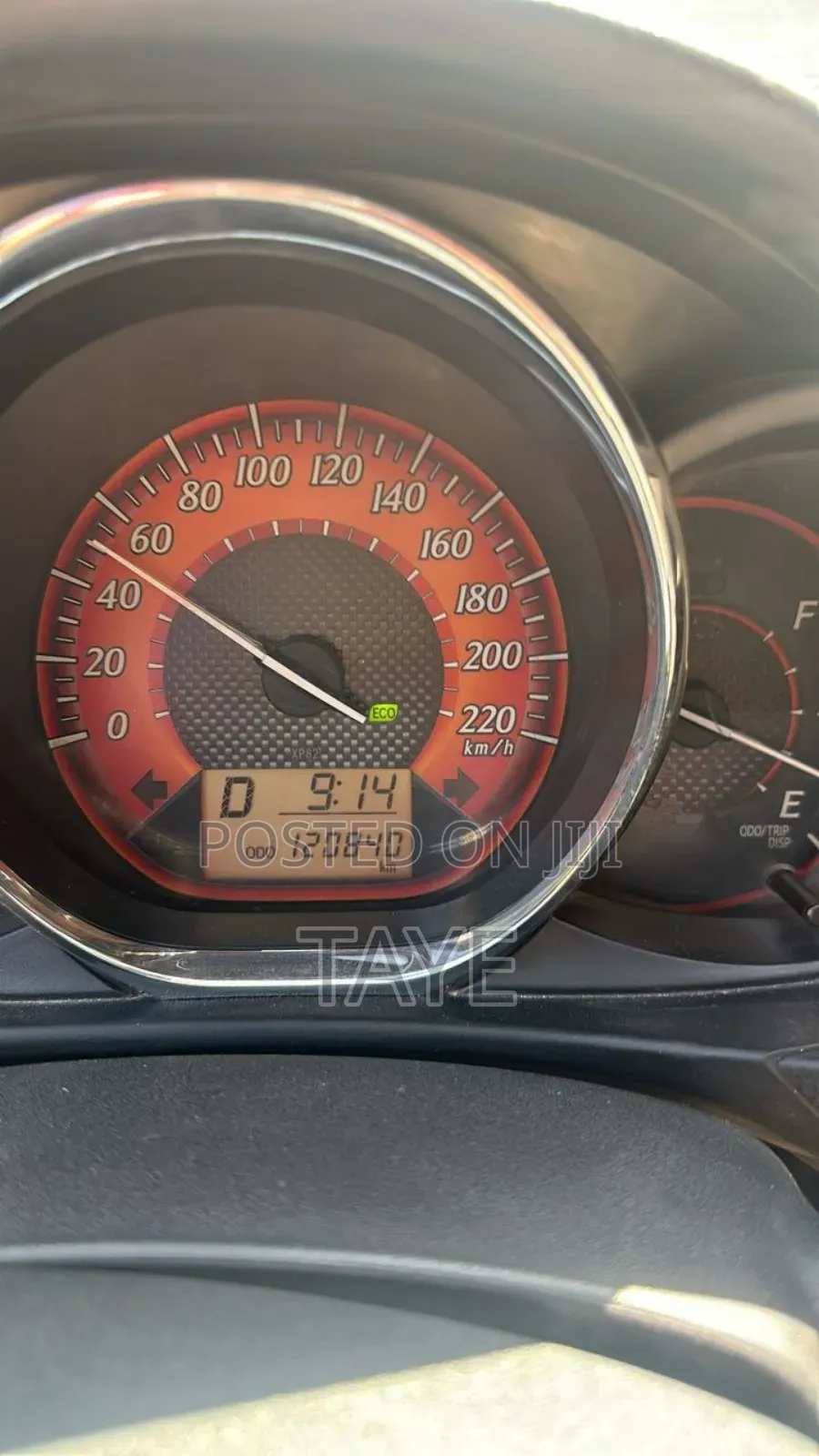 Toyota Yaris 2014 Brown