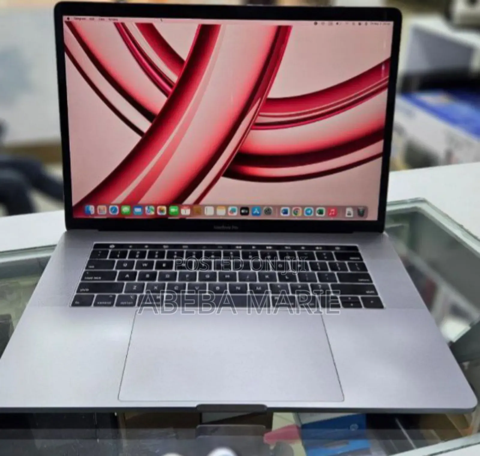 New Laptop Apple MacBook Pro 2019 16GB Intel Core I7 SSD 1T