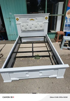 አልጋ 1.20ሳ.ሜ