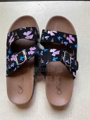 Woman’S Sandals