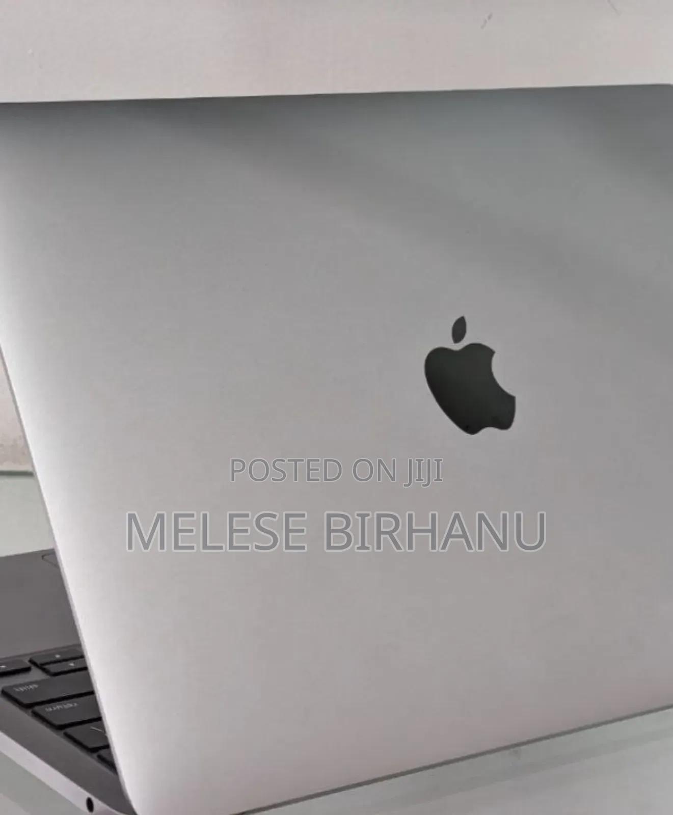 New Laptop Apple MacBook Pro 2020 M1 8GB Apple M1 Pro SSD 512GB