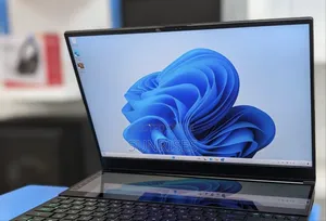 New Laptop Asus ROG Zephyrus G16 32GB AMD Ryzen 9 SSD 1T