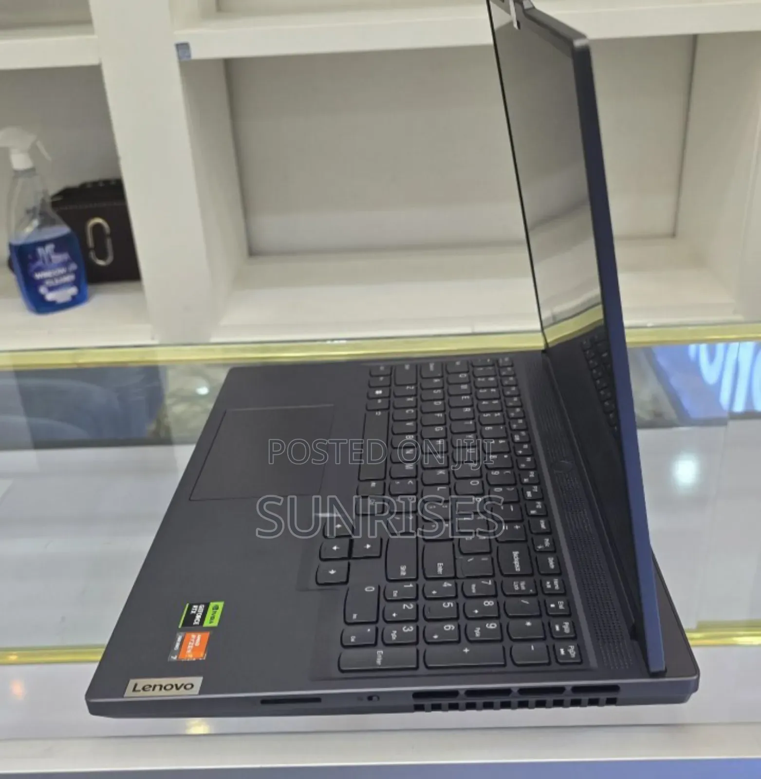 New Laptop Lenovo Legion 5 16GB AMD Ryzen 7 SSD 512GB