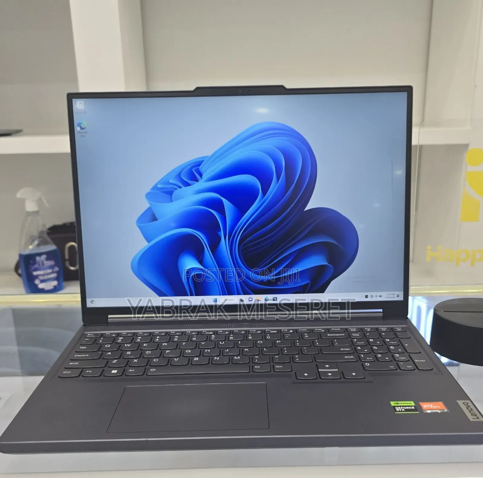 New Laptop Lenovo 16GB AMD Ryzen 7 SSD 1T