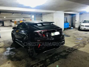 Toyota C-HR 2017 Brown