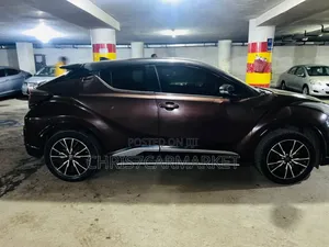 Toyota C-HR 2017 Brown