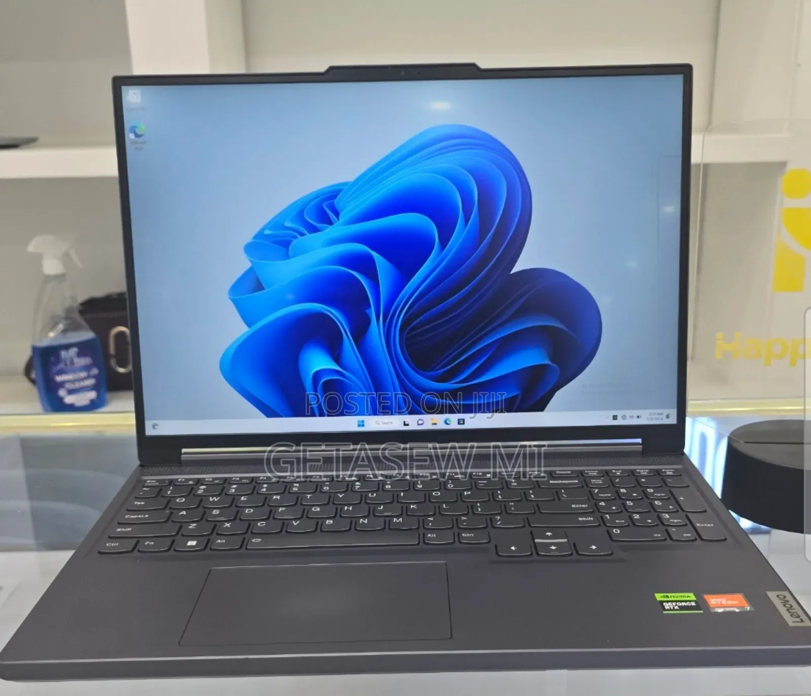 New Laptop Lenovo Legion 5 16GB AMD Ryzen 7 SSD 1T