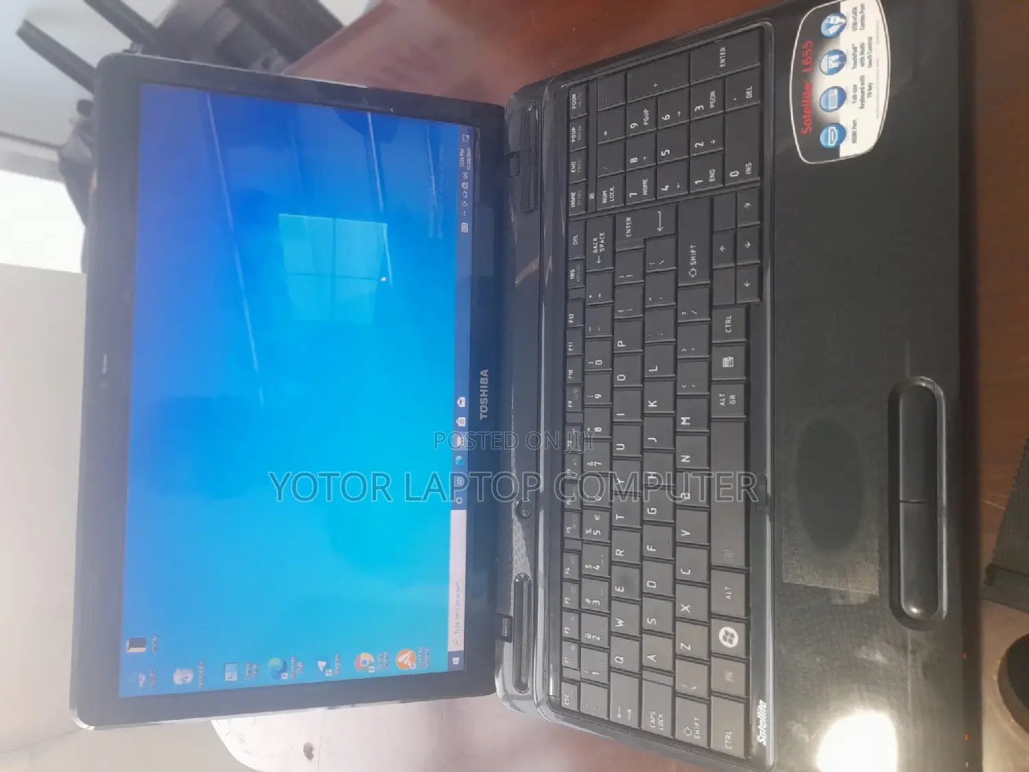 Laptop Toshiba 4GB Intel Core I3 HDD 500GB