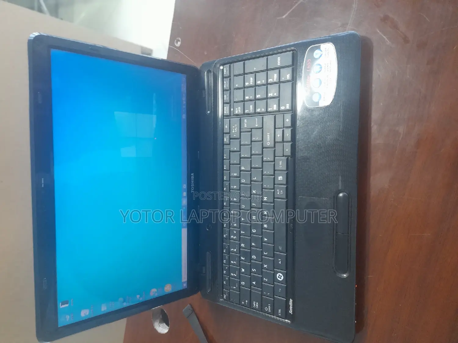 Laptop Toshiba 4GB Intel Core I3 HDD 500GB