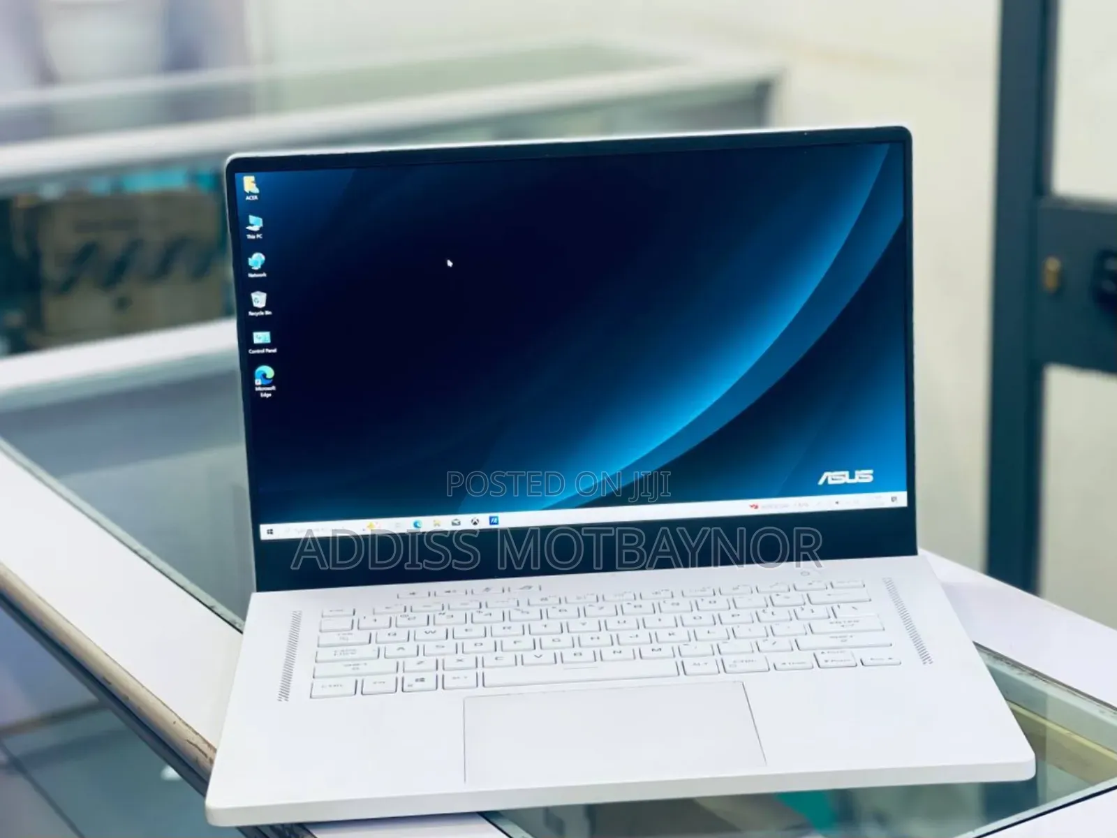 New Laptop Asus ROG Zephyrus G15 16GB AMD Ryzen 9 SSD 1T