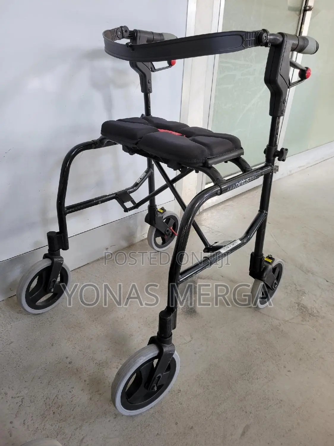 ሲፈልጉ መቀመጫ ሲፈልጉ መንቀሳቀሻ Walker፭¢Dissable Walker፼∞በትዛዝ የመጣ ጠንካራ