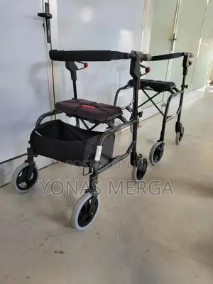 Photo - Walker፪|Costway Folding Rollator Walker¿፲wheels Support150kg