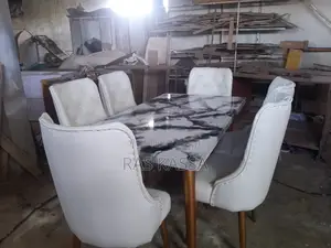 የገበታ ጠረጴዛ ከ 6 ወንበር ጋር