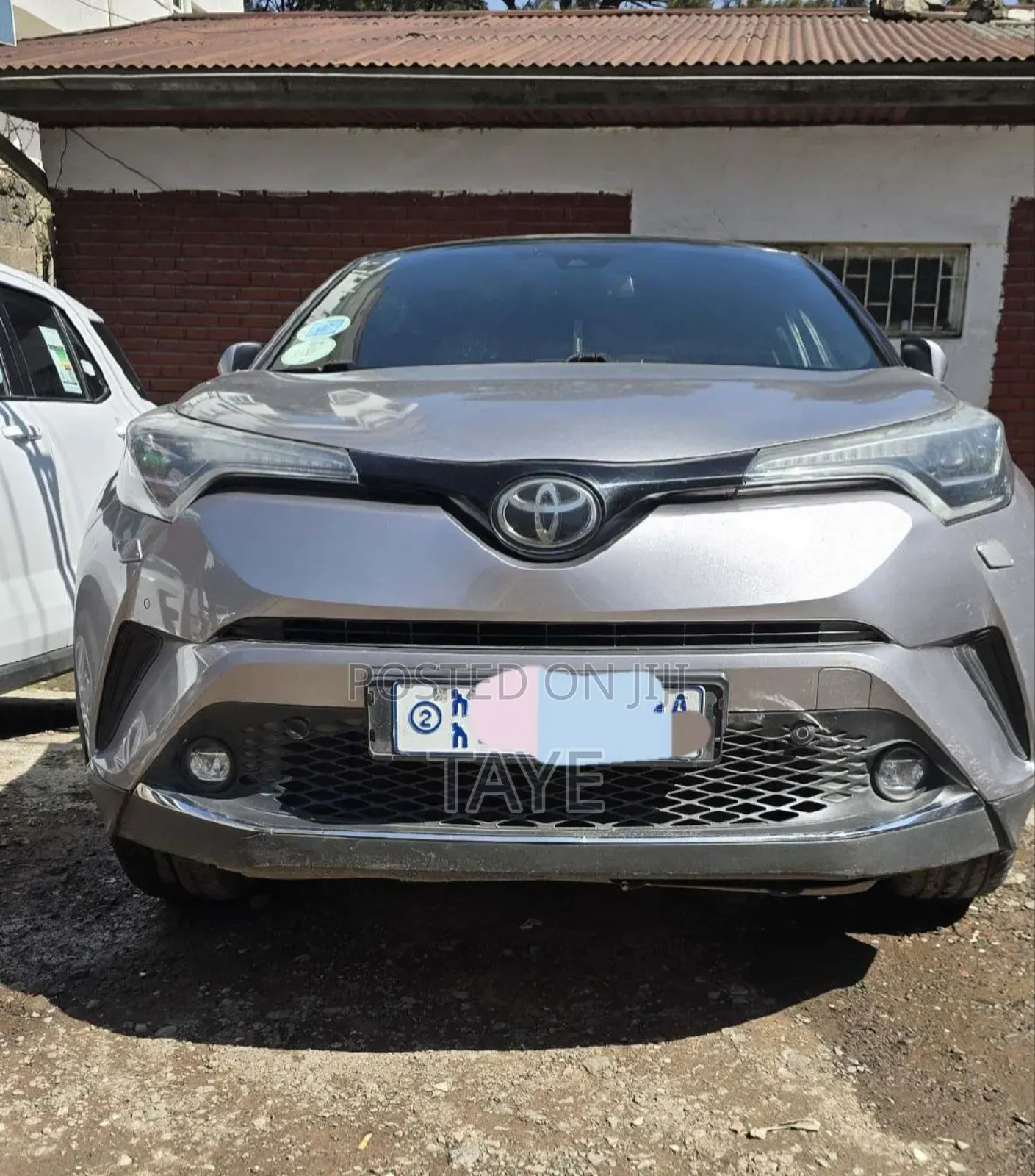 Toyota C-HR 2017 Silver