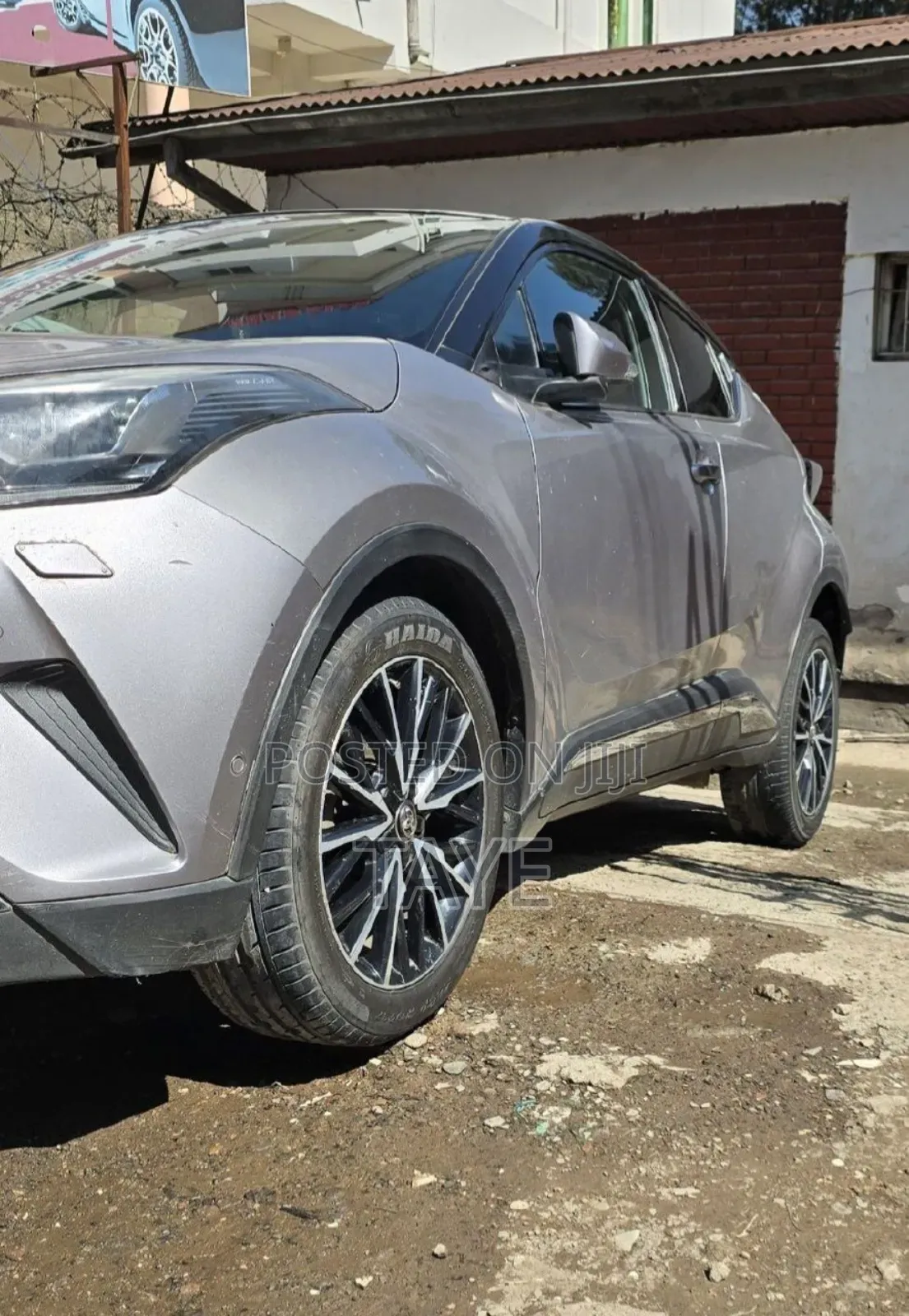Toyota C-HR 2017 Silver