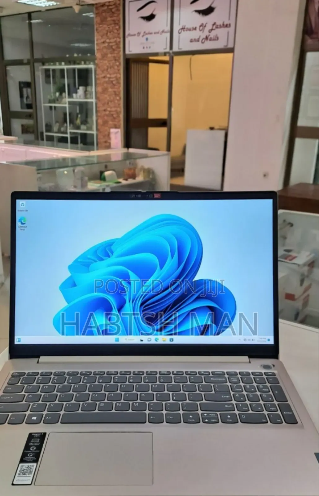 New Laptop Lenovo Ideapad 3 8GB Intel Core I3 SSD 256GB