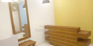 Photo - የእንግዳ መቀበያ Reception Table