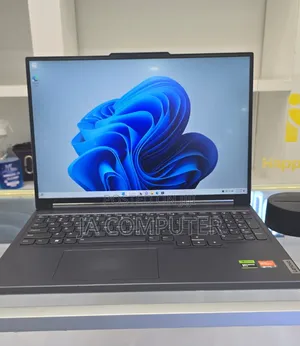 New Laptop Lenovo Legion 5 16GB AMD Ryzen 7 SSD 1T