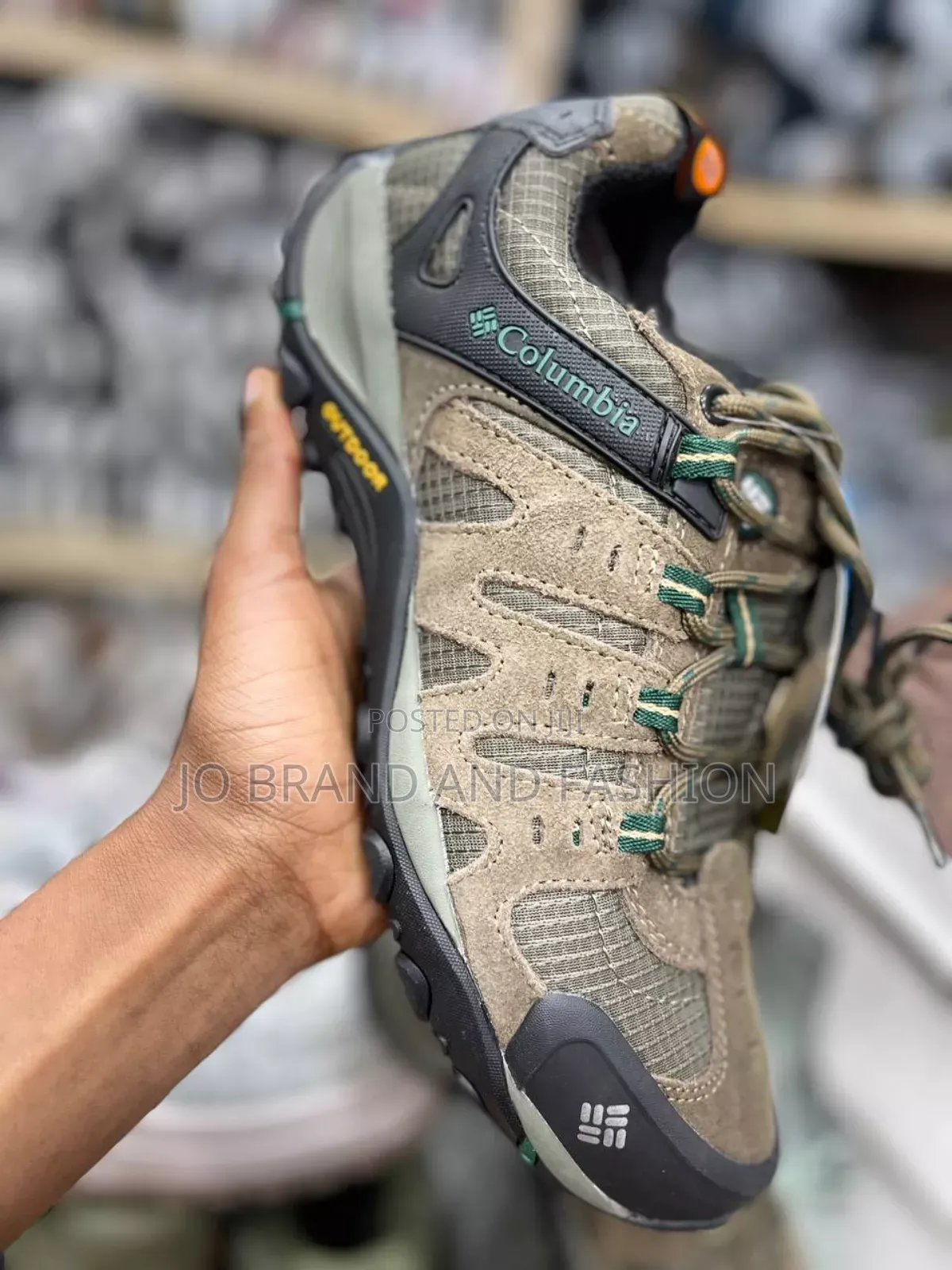 Colombia Hanatan Water Proof Shoes