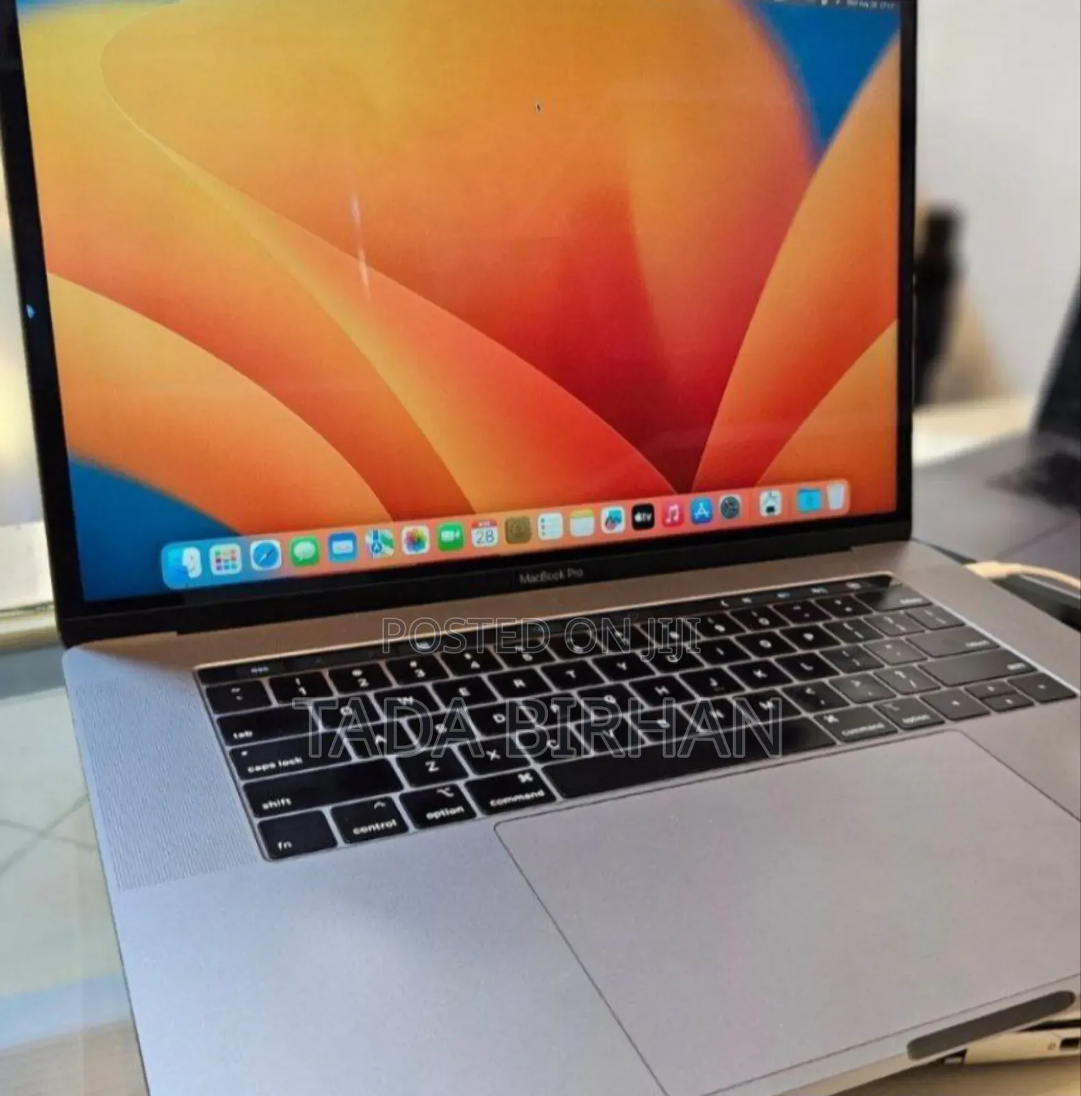 New Laptop Apple MacBook Pro 2019 32GB Intel Core I9 SSD 512GB